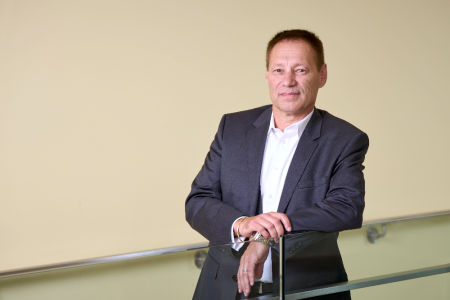 Headshot of Dr. Paul Kubes